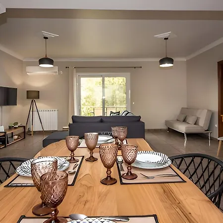 Aristotelis Lakithra-alexandra Lakíthra