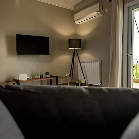 Aristotelis Lakithra-alexandra Apartamento *